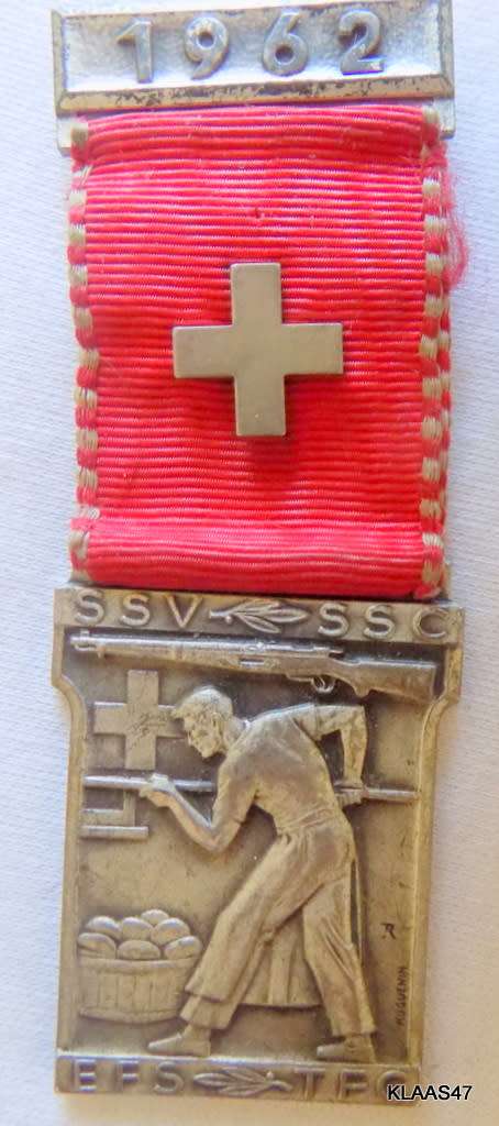 HUGUENIN LOCLE - Token - SSV SSC EFS TFC - DER WEHRHAFTE SCHWEIZER AN DER ARBEIT (1062)