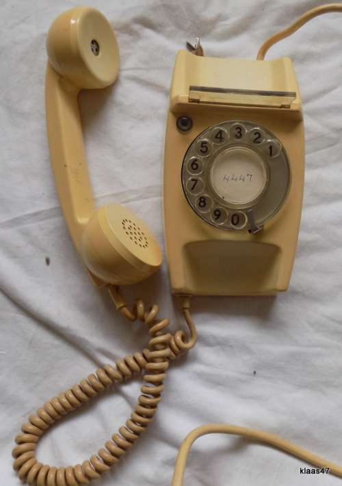 Vintage - 1970`s - Dial up - Rotary Telephone - PT - With lock and key - Cream