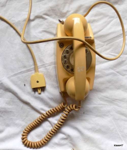 Vintage - 1970`s - Dial up - Rotary Telephone - PT - With lock and key - Cream