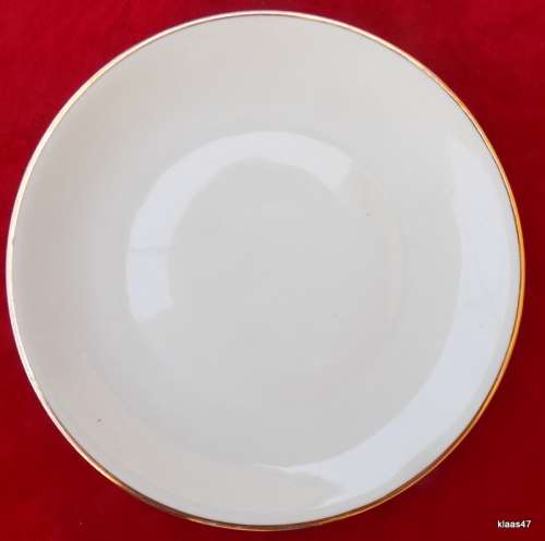 Hutschenreuther - Arzberg - White with Gold Trim Dinner plate - 24cm