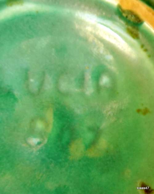 Lucia - Ashtray - #807 - approx 8cm diameter