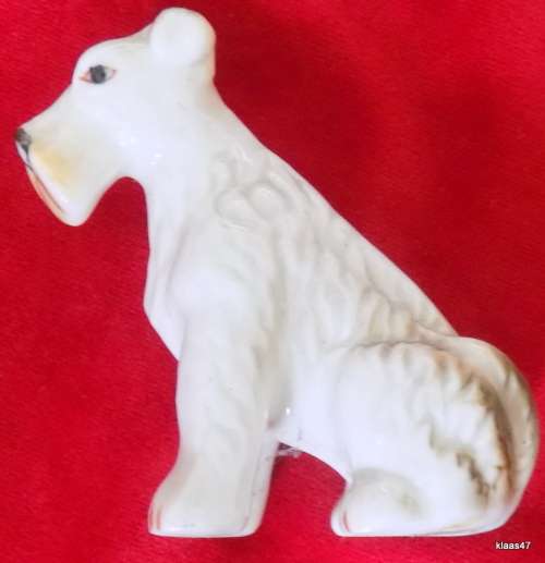 Ornament Figurine of Seated Wire Fox Terrier