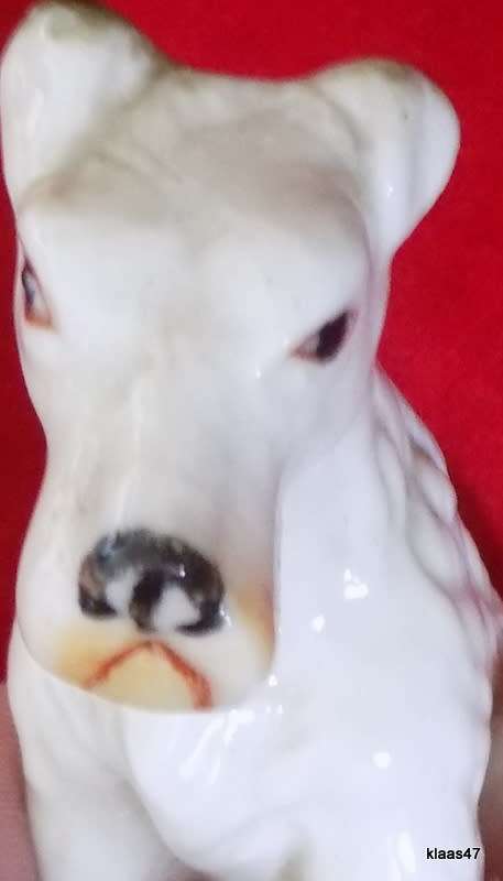 Ornament Figurine of Seated Wire Fox Terrier