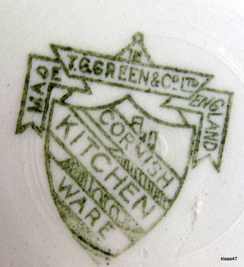 T.G. Green - Cornish Kitchen Ware - 15cm High Canister With Lid (Blue and White)