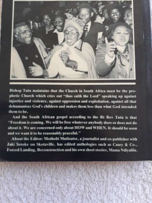 Hope and Suffering  (Sermons and Speeches) Desmond Mpilo Tutu (Paperback)