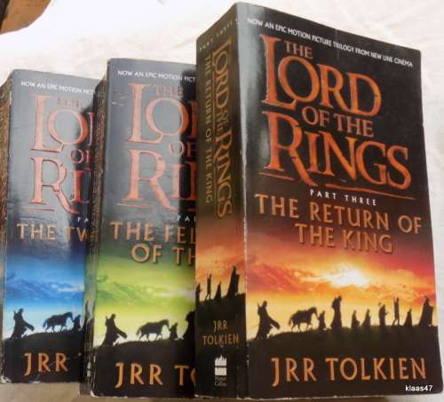 Lord of the Rings - Part 1.2 and 3 - JJR Tolkien - 3 Paperbacks