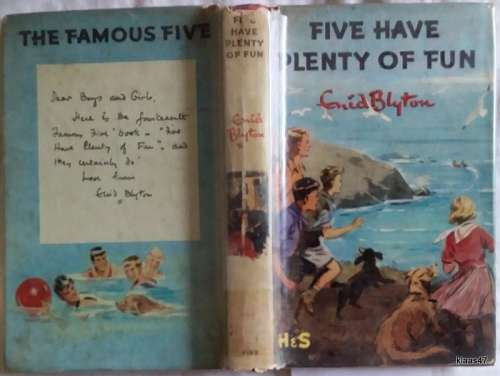 The Famous Five: Five Have Plenty of Fun - Enid Blyton - Hardcover 1959