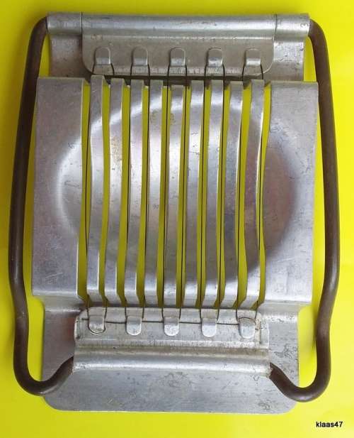 Vintage Aluminium Egg Slicer
