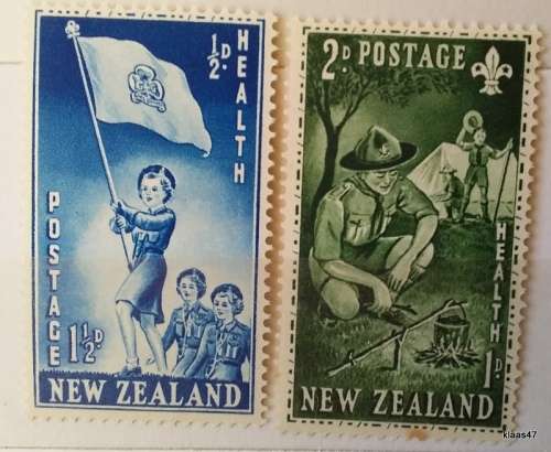 New Zealand - 1953 - Health Issue - Girl Guides/Boy Scouts - Set of 2 Unused stamps