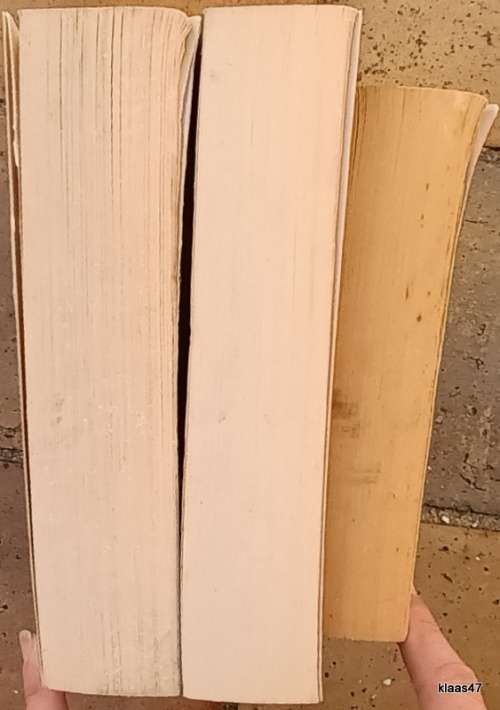 Stieg Larsson - Girl with the Dragon Tattoo / Played with Fire / Kicked the Hornets` Nest - 3 P/back