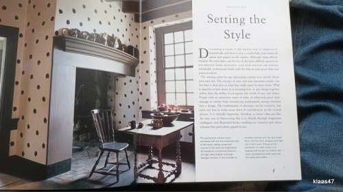 Laura Ashley - Decorating with Paint and Paper - Hardcover