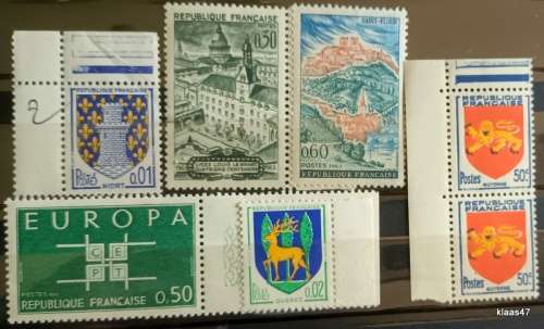 France - Mixed Lot of 7 Unused stamps (1 with Hinge Mark)