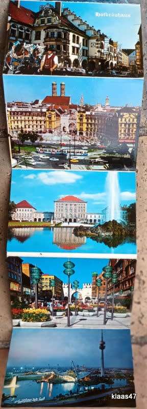 Munich - 10 Small Colour Photos (Folded Souvenir)