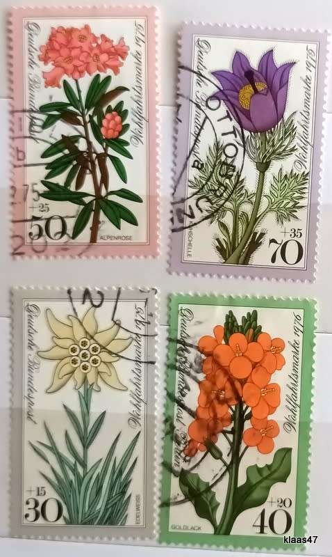 Germany (DDR) - 1975 - Flora (Flowers) - 3 Used stamps and 1976 - 1 used stamp