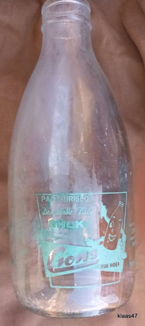 Vintage Cron`s Dairy (Fish Hoek) Milk bottle (1 Litre)