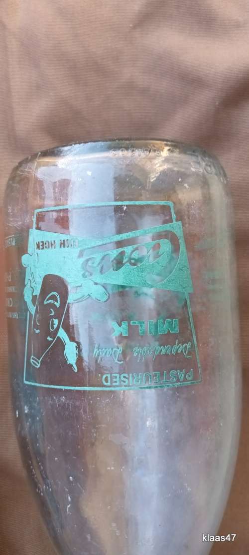 Vintage Cron`s Dairy (Fish Hoek) Milk bottle (1 Litre)