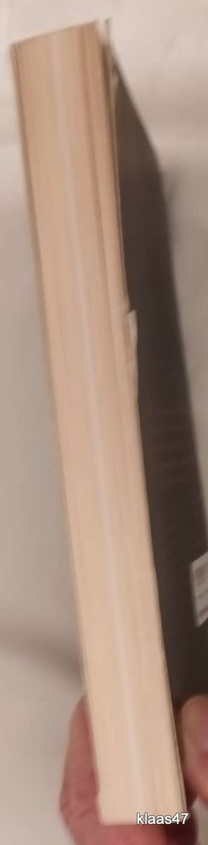 The Black Sash - Mary Ingouville Burton - Paperback (Cover edges damaged)