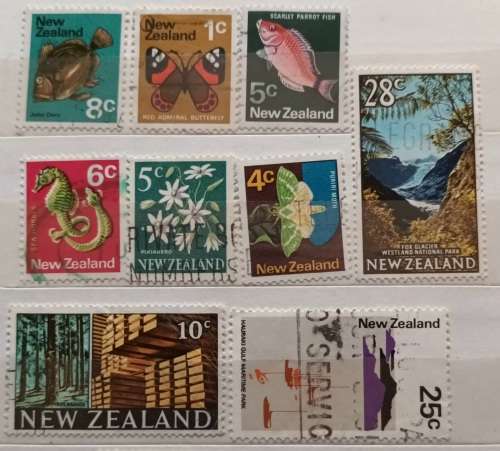 New Zealand - Mixed Lot of 9 Used stamps