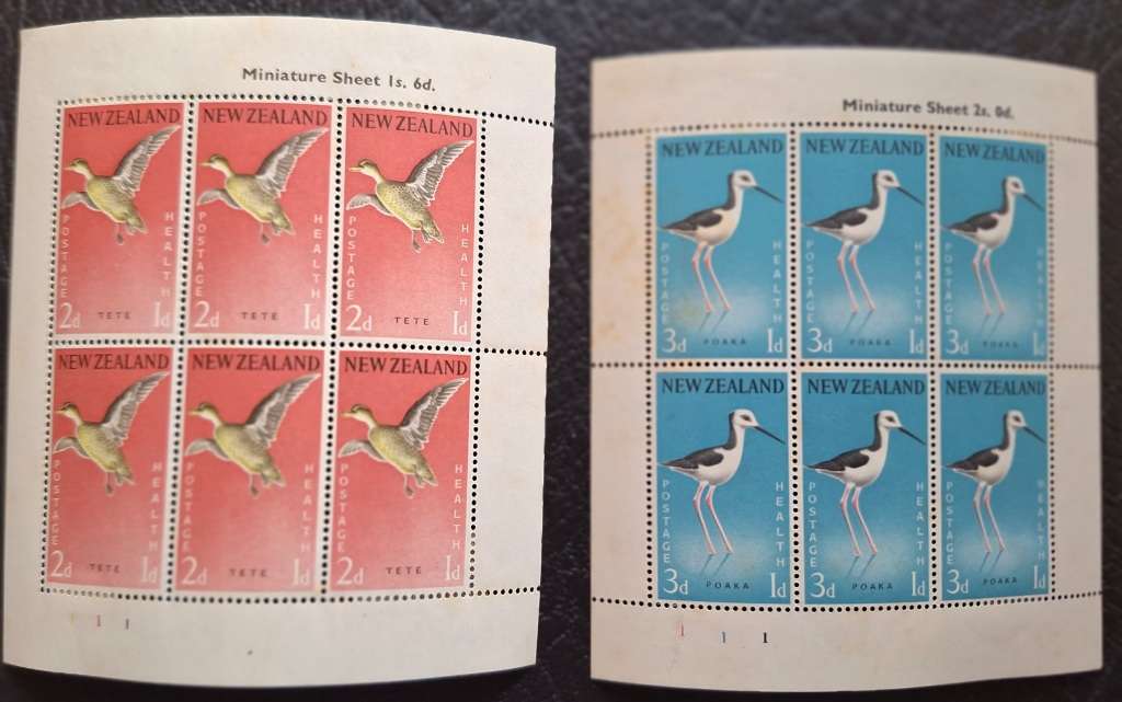 New Zealand 1959 Health Issue Birds Set of 2 Unused Hinged Miniature Sheets