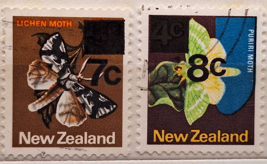 New Zealand  1977 Postafix Set of 2 Used stamps