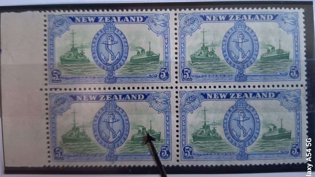 New Zealand 1946 Peace Issue 5d Block of 4 Mint stamps Extra Telegraph Wire Variety
