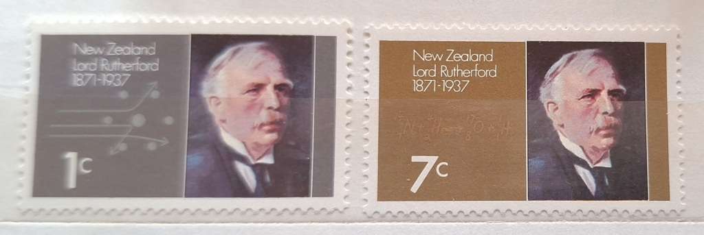 New Zealand 1071 Sir Rutherford Set of 2 Unused stamps