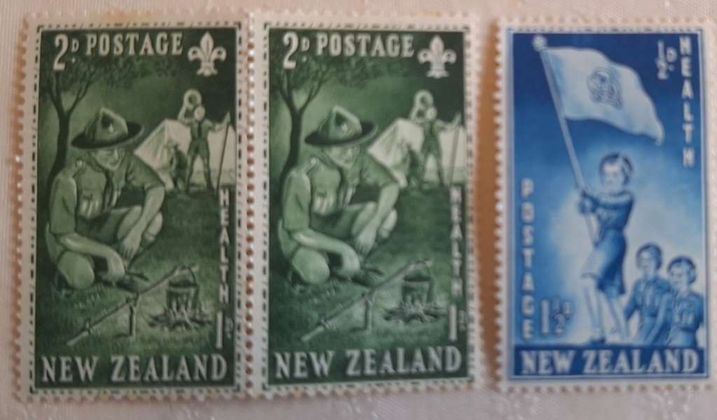 New Zealand 1953 Health Issue Girl Guides/Boy Scouts Set of 2 Unused Hinged stamps