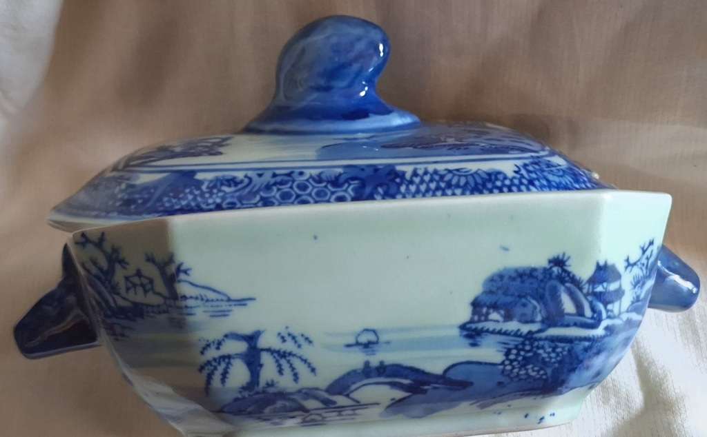 Ironstone Lidded Dish
