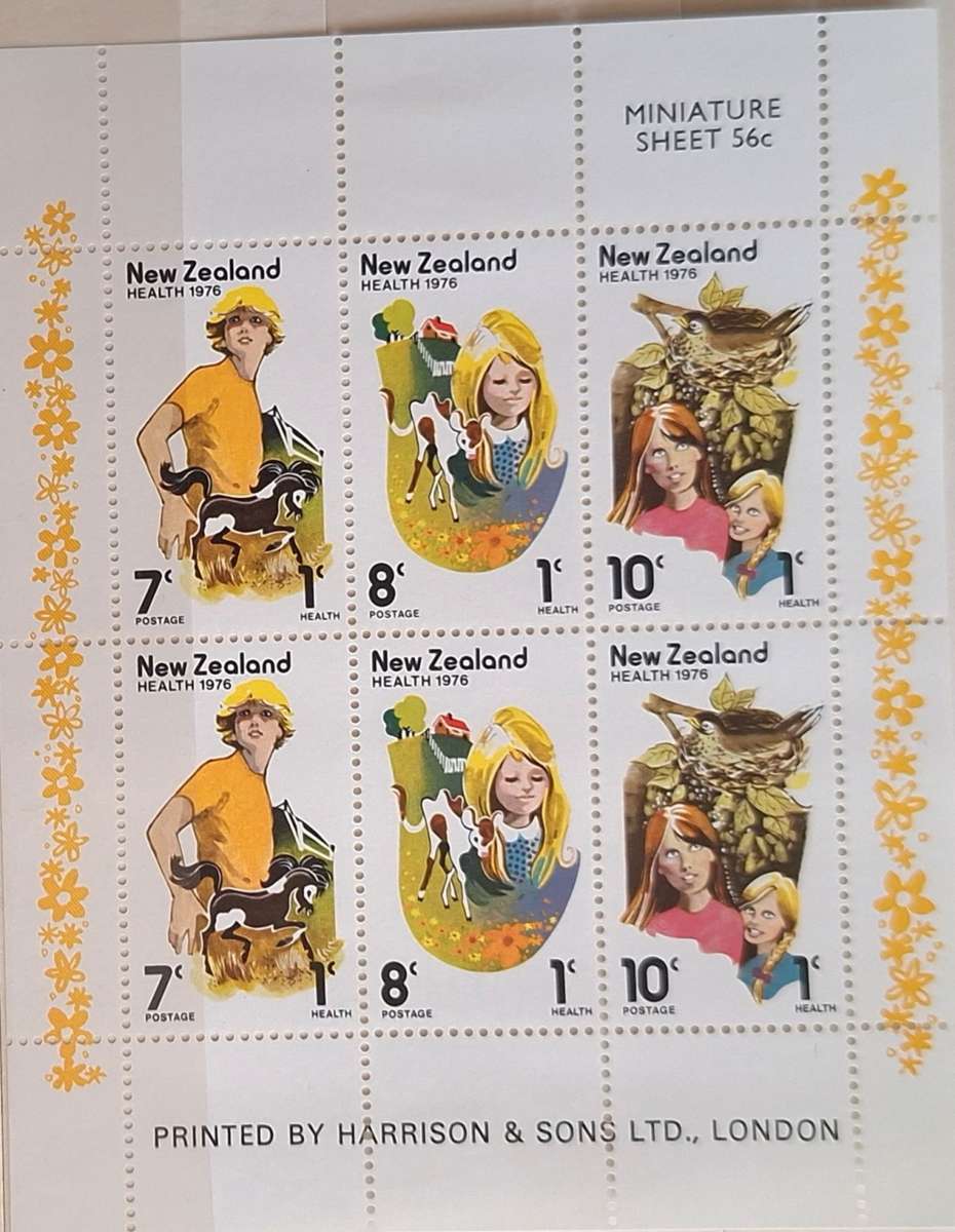 New Zealand 1976 Health Issue 1 Unused Miniature Sheet