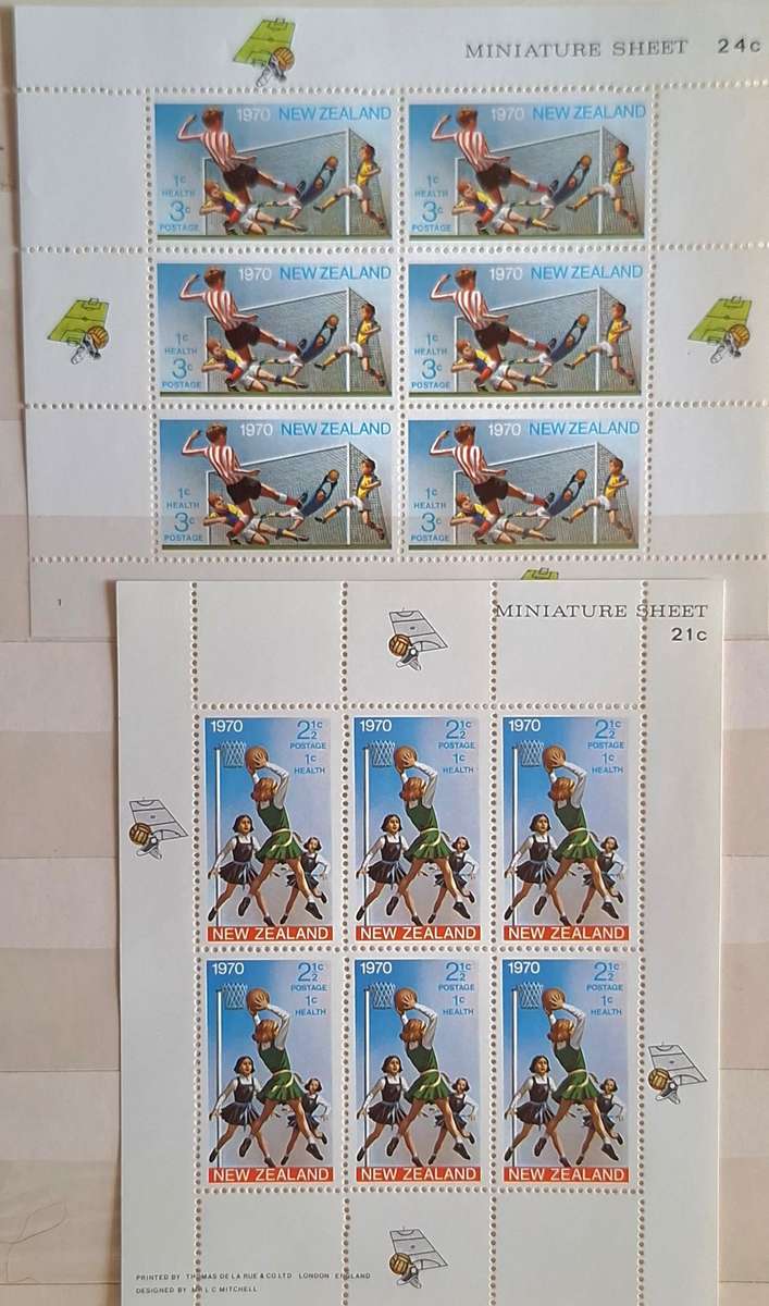 New Zealand 1970 Health Issue Set of 2 Unused Hinged Miniature Sheets