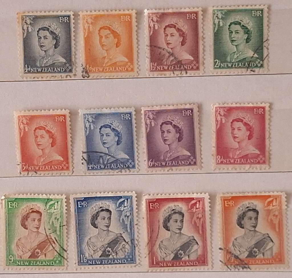 New Zealand 1953 Queen Elizabeth II Short Set of 12 Used stamps