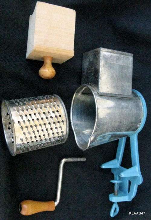 GRATER : MADE IN SWEDEN : METAL WITH WOODEN HANDLE & BLOCK : 14cm HIGH