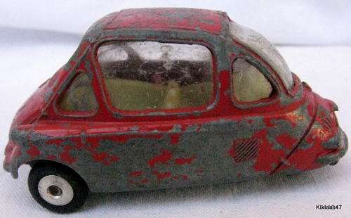 CORGI TOYS : HEINKEL : 233 : THREE WHEELER BUBBLE CAR : RED