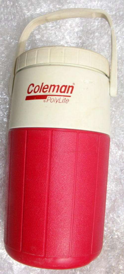 COLEMAN : POLYLITE : 5590 : MADE IN U.S.A : TOP DIAMETER 12.5cm : 26cm HIGH