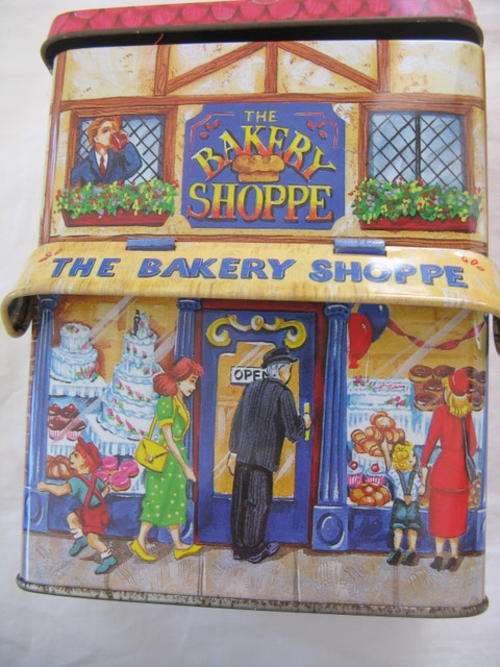 THE BAKERY SHOPPE :  EMPTY TIN : 12x7.5x14,5cm