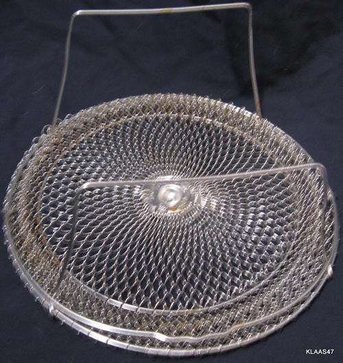 CHIP BASKET : 22cm DIAMETER FOR A.M.C. POT : SECONDHAND : **NEEDS CLEANING**
