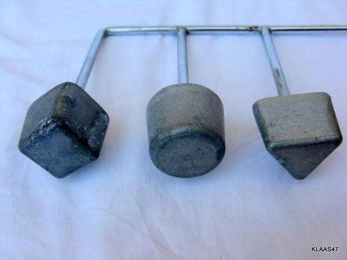 SNACKLE : WOODEN HANDLE (RED) : **see pictures ** : INSTRUCTION LEAFLET ENCLOSED