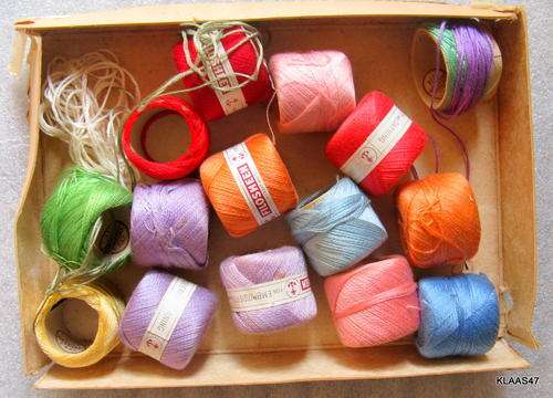 CLARK'S FILOSHEEN COTTON - FOR EMBROIDERY AND DARNING - 8 FULL - VARIOUS COLOURS - PLUS ODDS