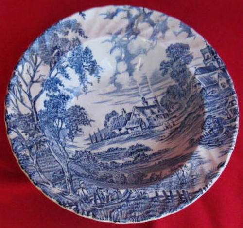 RIDGWAY : 'IRONSTONE' : STAFFORDSHIRE : ENGLAND : MEADOWSWEET : DESERT BOWL : BLUE & WHITE : 16cm
