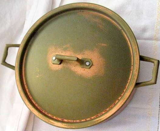TAYEE : 22cm COPPER POT : MADE IN TAIWAN : COPPER PLATE - BRASS HANDLES : **NOTE LID**