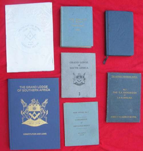 MASONIC LITERATURE : CONSTITUTIONS FOR GRAND LODGE SOUTHERN AFRICA, SOUTH AFRICA, ENGLAND (7 BOOKS)