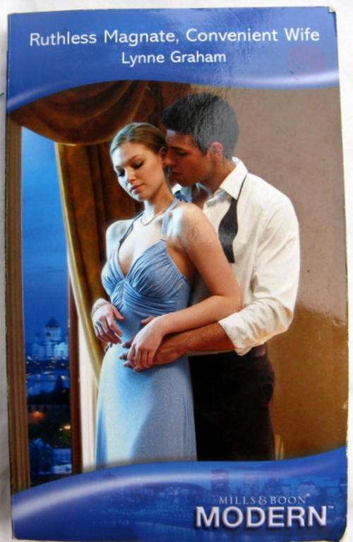 RUTHLESS MAGNATE COVENIENT WIFE  BY LYNNE GRAHAM  MODERN MILLS  &  BOON PAPERBACK