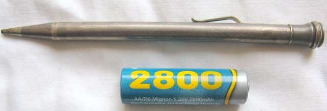 SILVER PLATED : VINTAGE RETRACTABLE PENCIL - EVERSHARP - MADE IN CANADA : ENGR. - A.D.CLAY