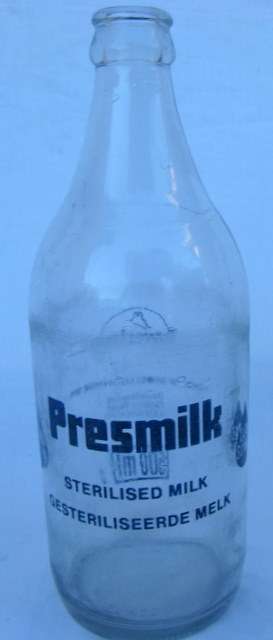 PRESMILK : GLASS MILK BOTTLE - 500 ml : TOWERKOP (OUDTSHOORN) : 22cm HIGH