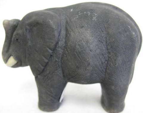 SMALL ELEPHANT : BLACK : 7cm HIGH : HAND MADE IN SOUTH AFRICA