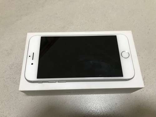iPhone 6 - 64GB