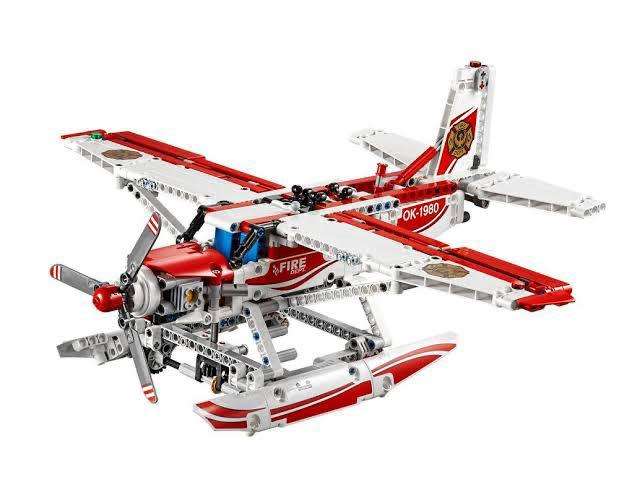 Lego Technic Fire Plane