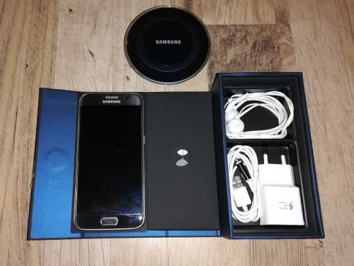 Samsung Galaxy S7 + Accessories