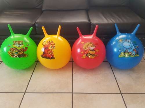 Bouncing / Hopping Balls