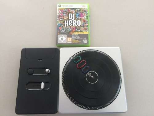 DJ Hero turntable and game